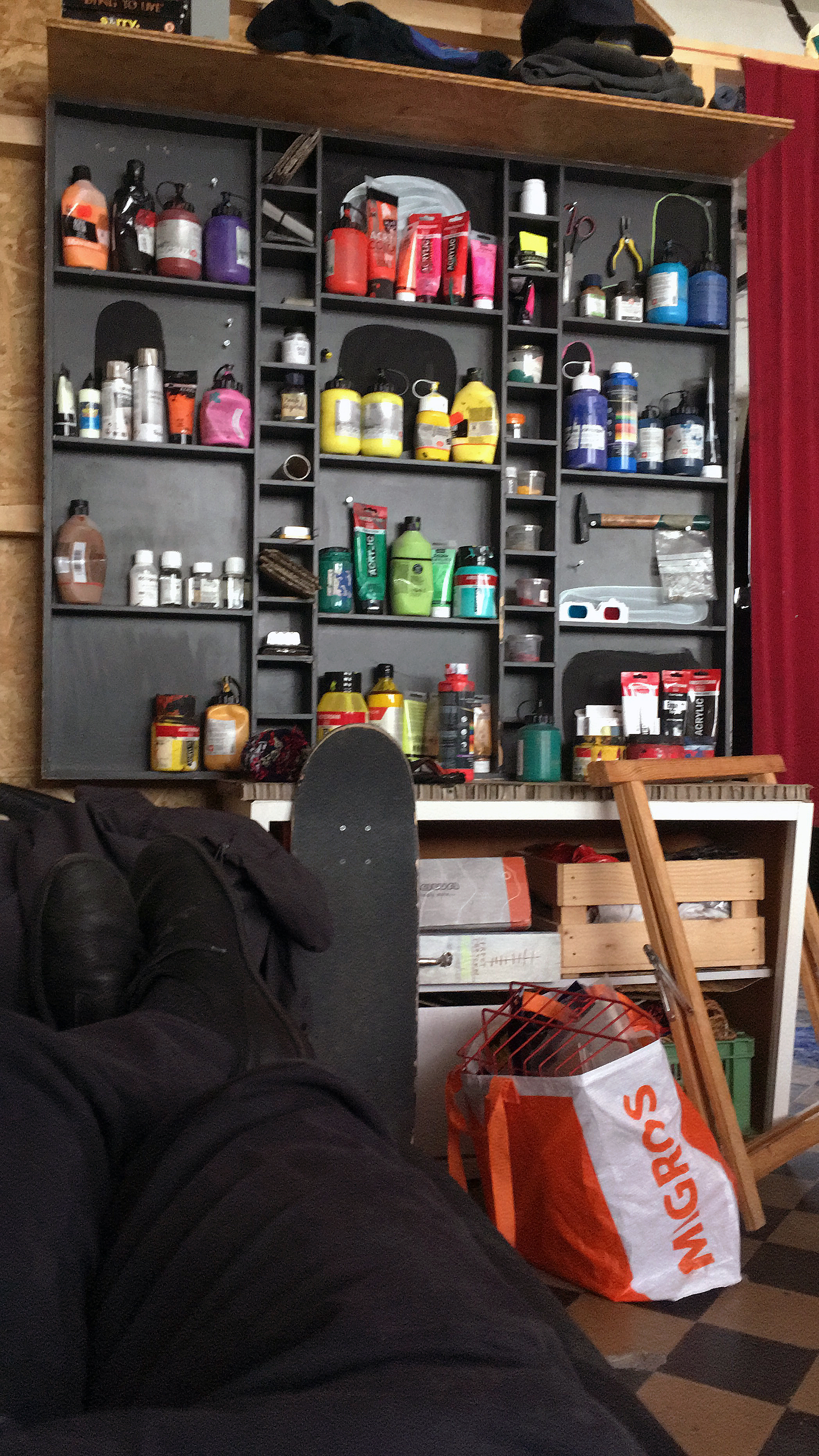 F5B518DB-EBA1-400D-9E58-3858ECF96B1B